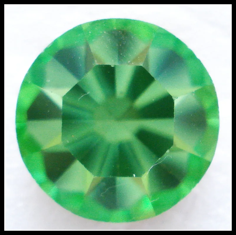 11.7-12.0mm (1100) (50SS) Peridot Rounds