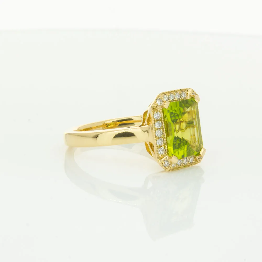 18ct Yellow Gold Peridot & Diamond Empire Ring
