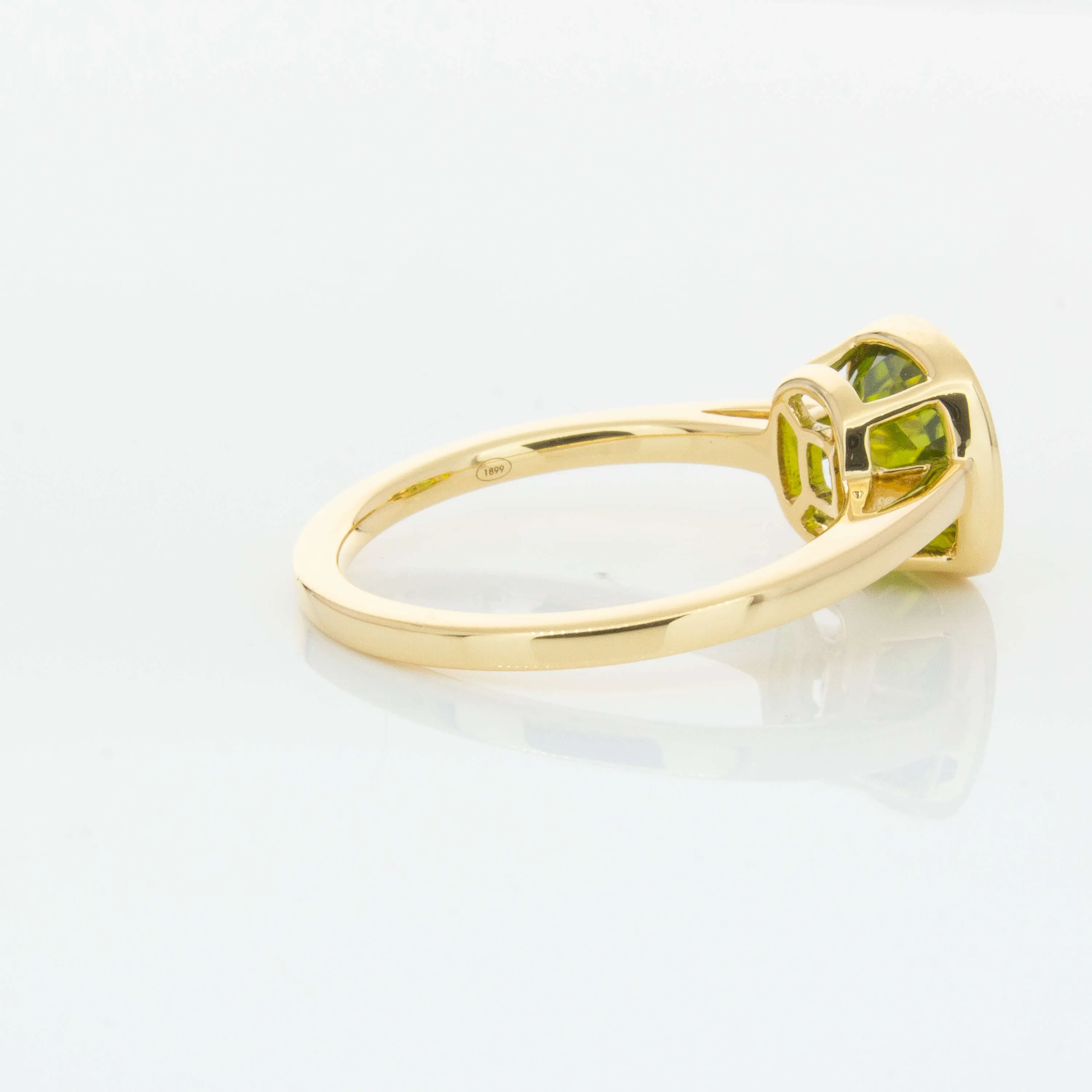 18ct Yellow Gold Peridot Ring