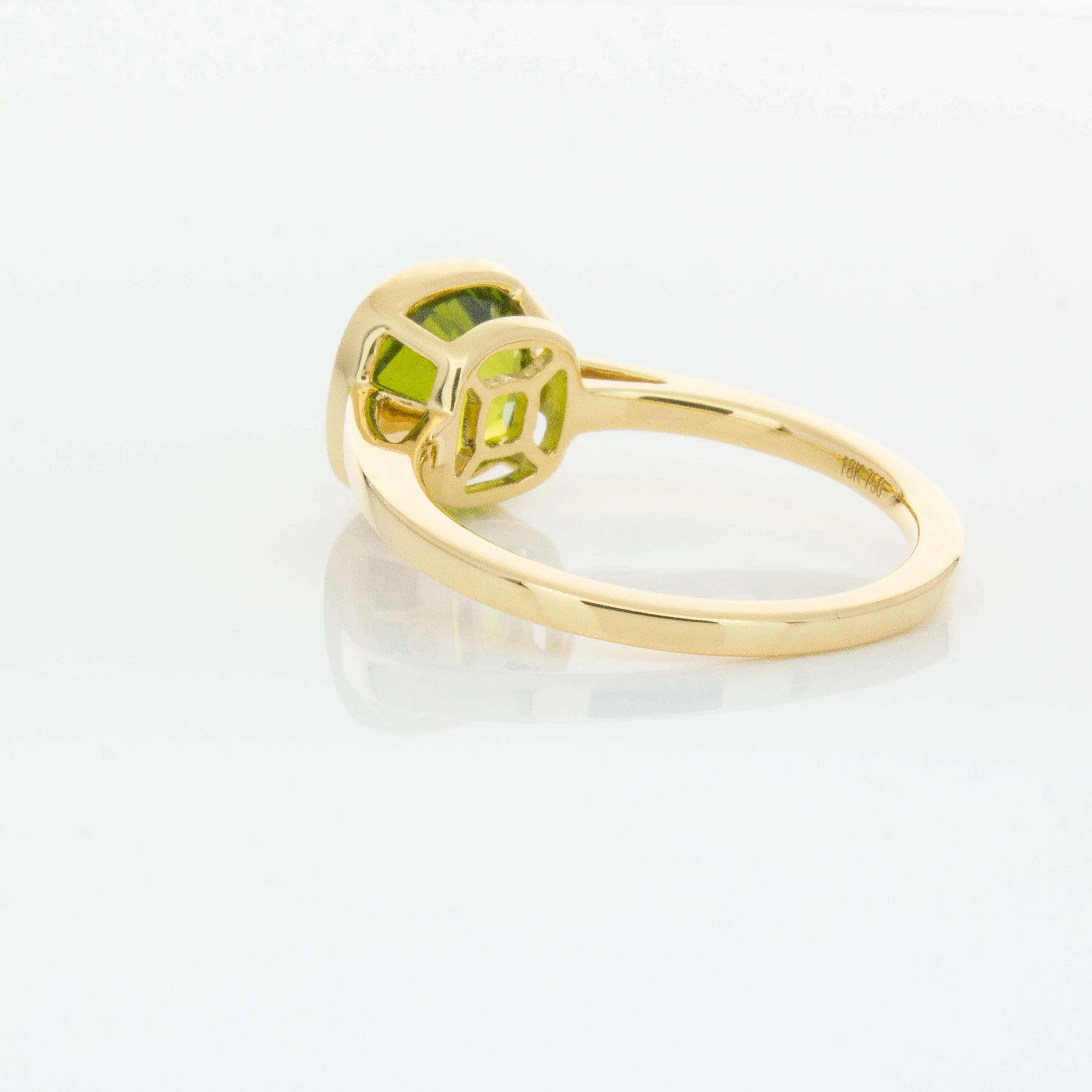 18ct Yellow Gold Peridot Ring