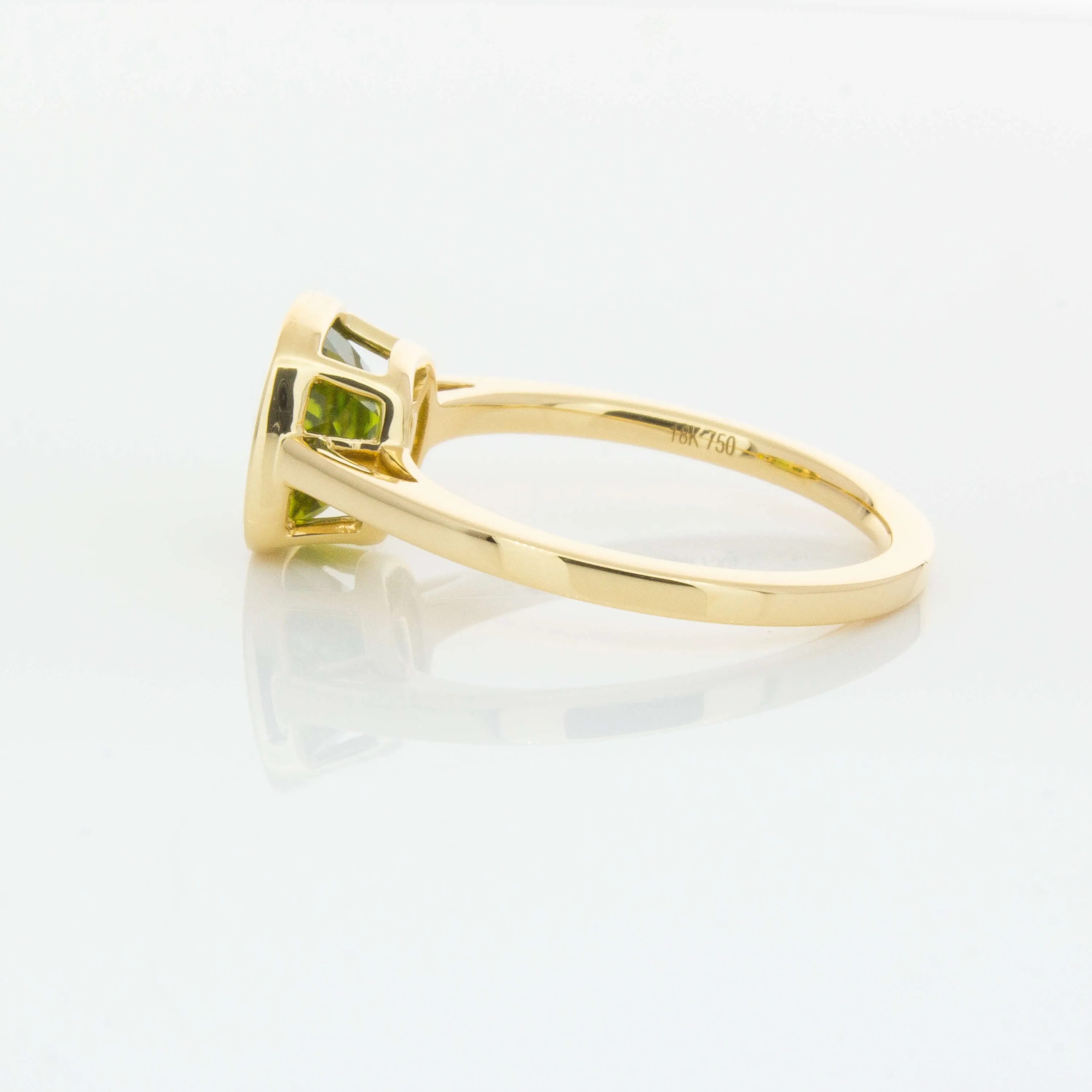18ct Yellow Gold Peridot Ring
