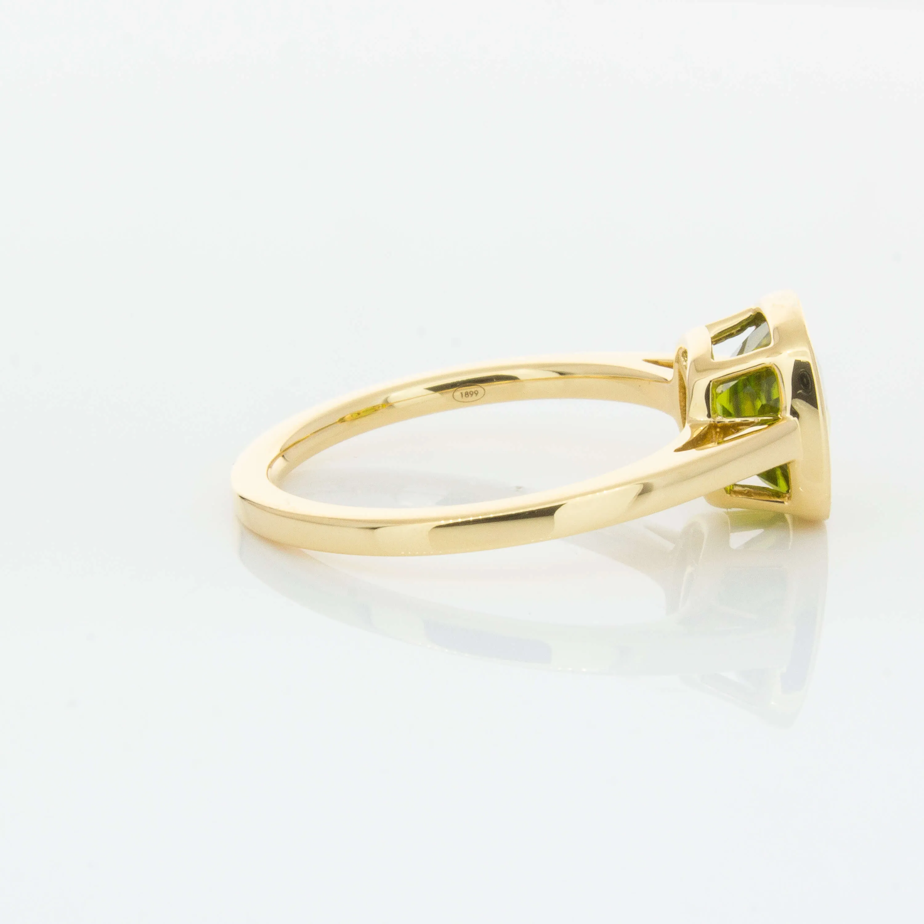 18ct Yellow Gold Peridot Ring