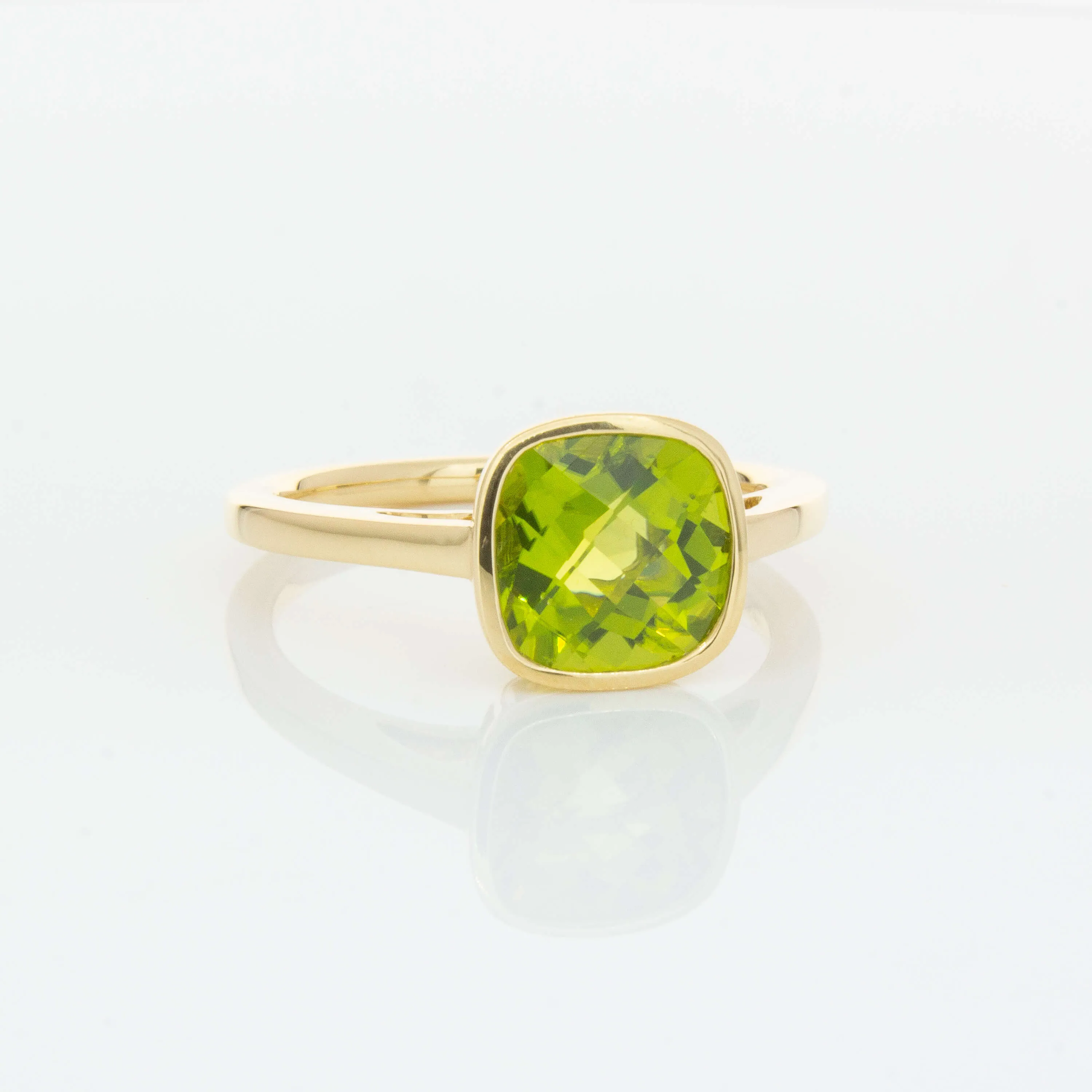 18ct Yellow Gold Peridot Ring
