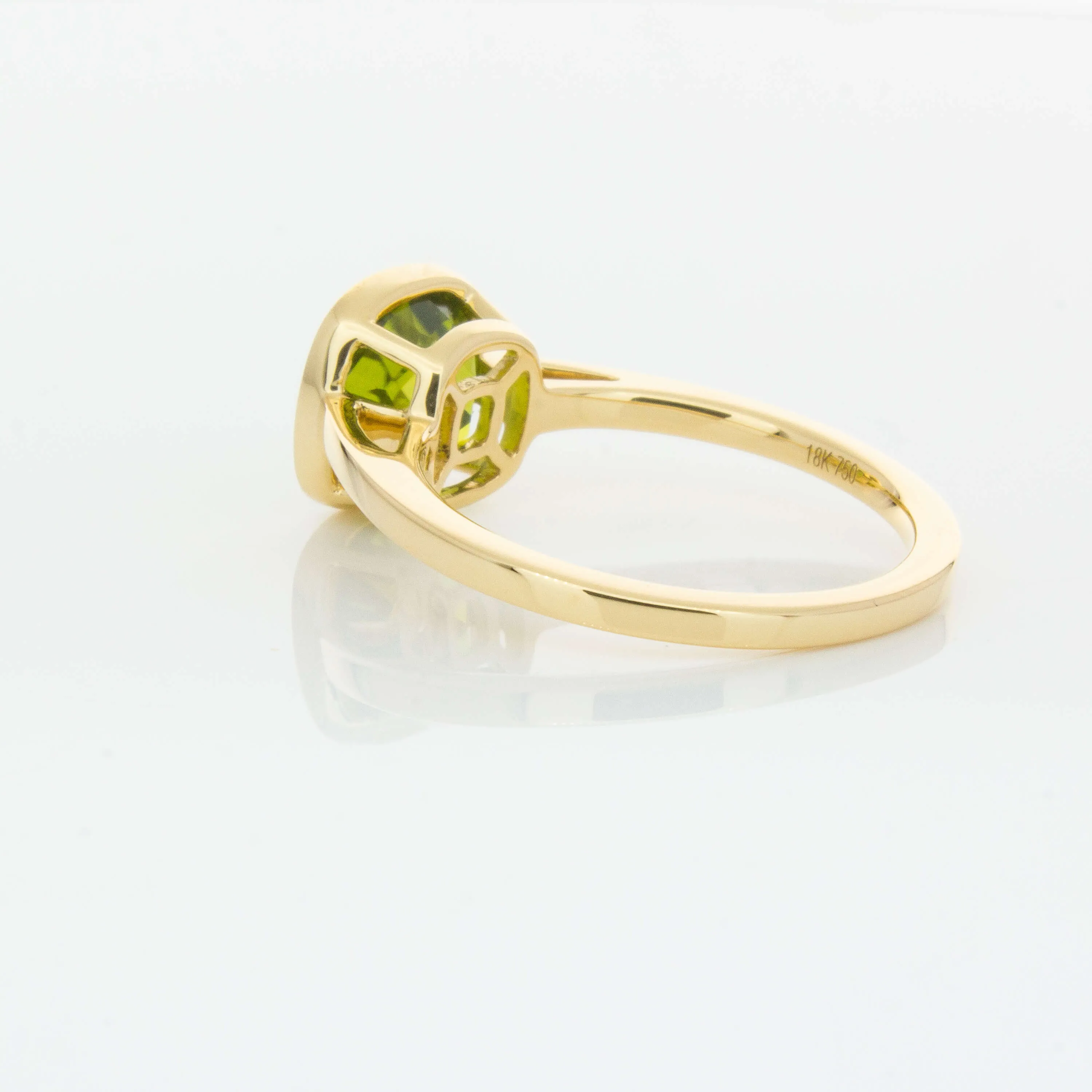 18ct Yellow Gold Peridot Ring