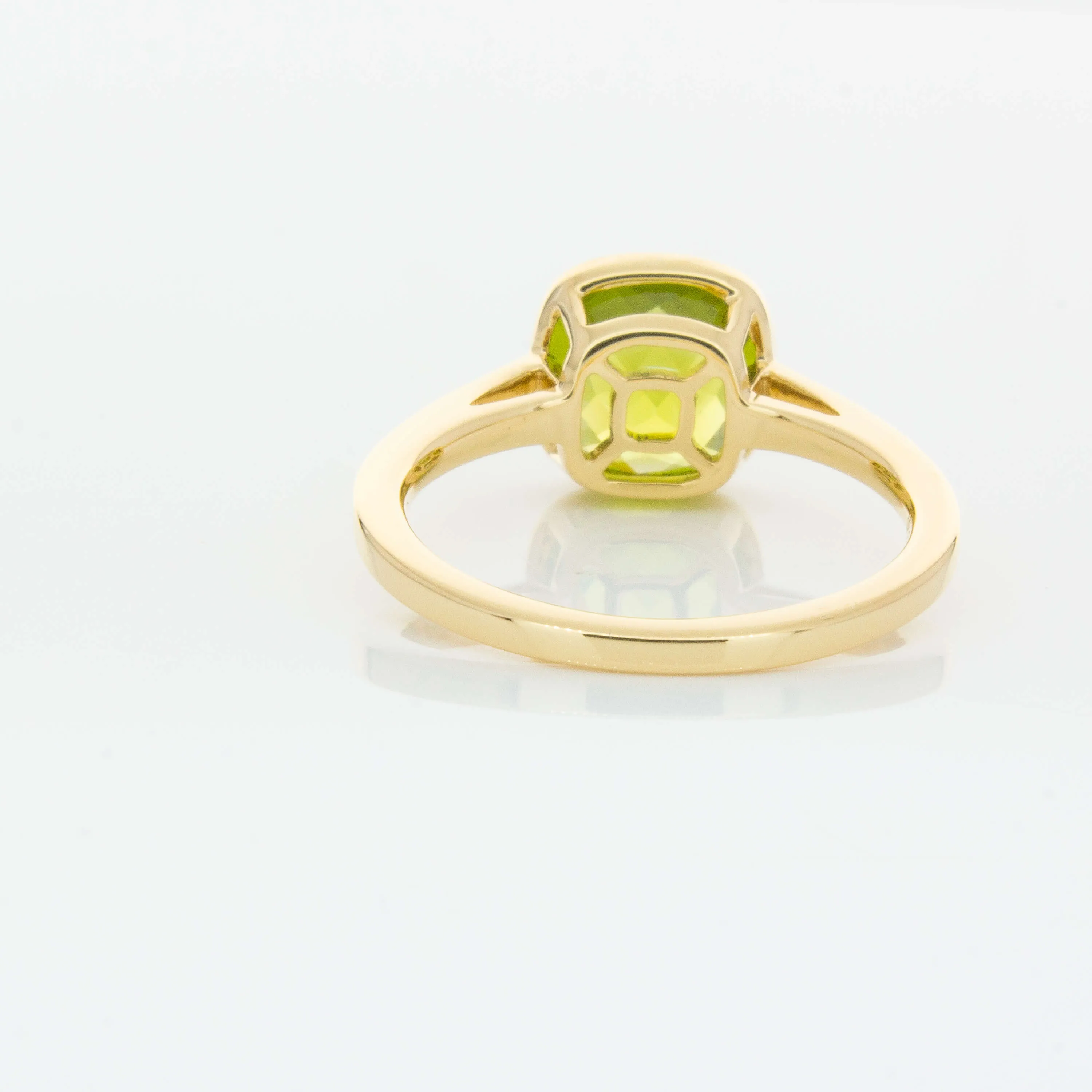 18ct Yellow Gold Peridot Ring