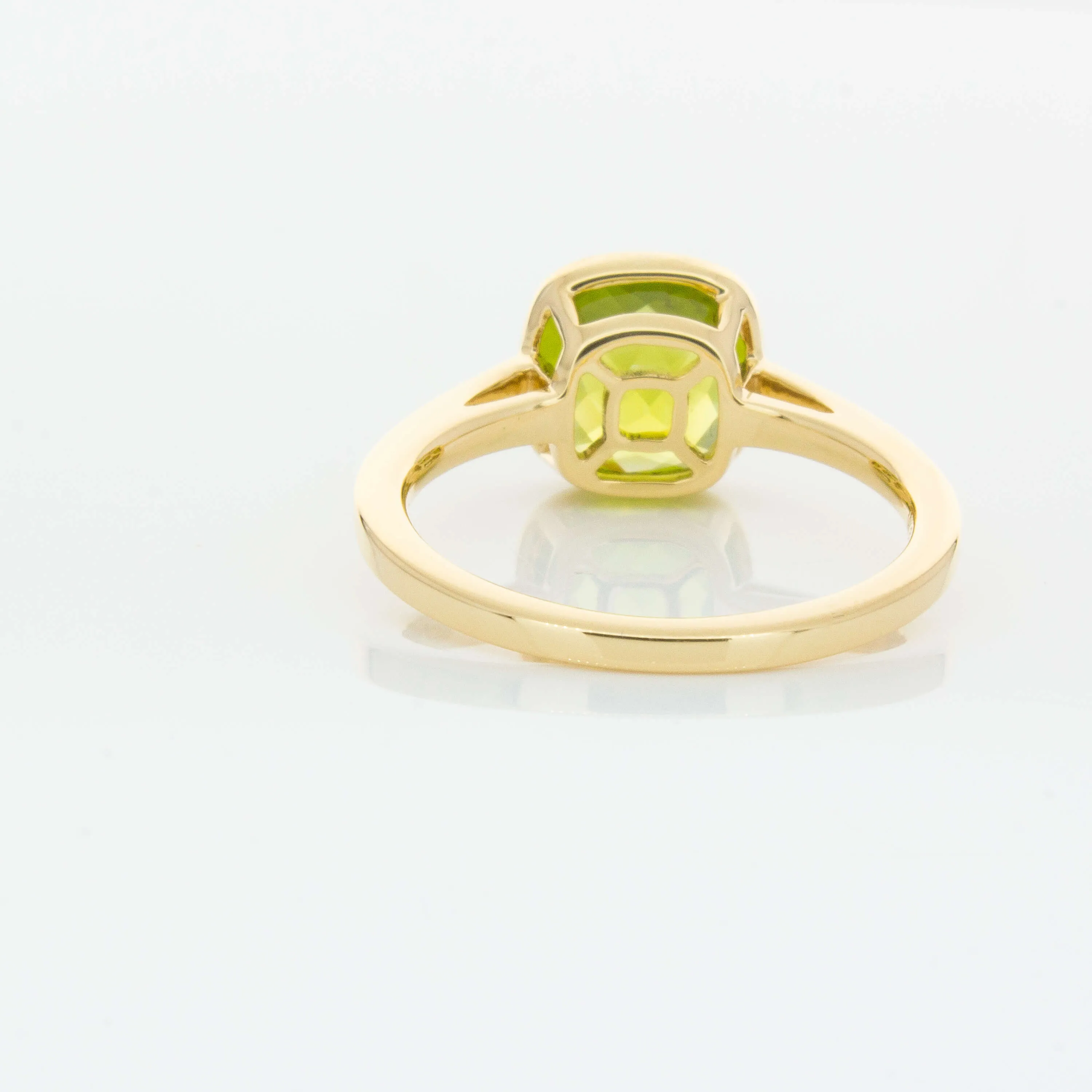 18ct Yellow Gold Peridot Ring