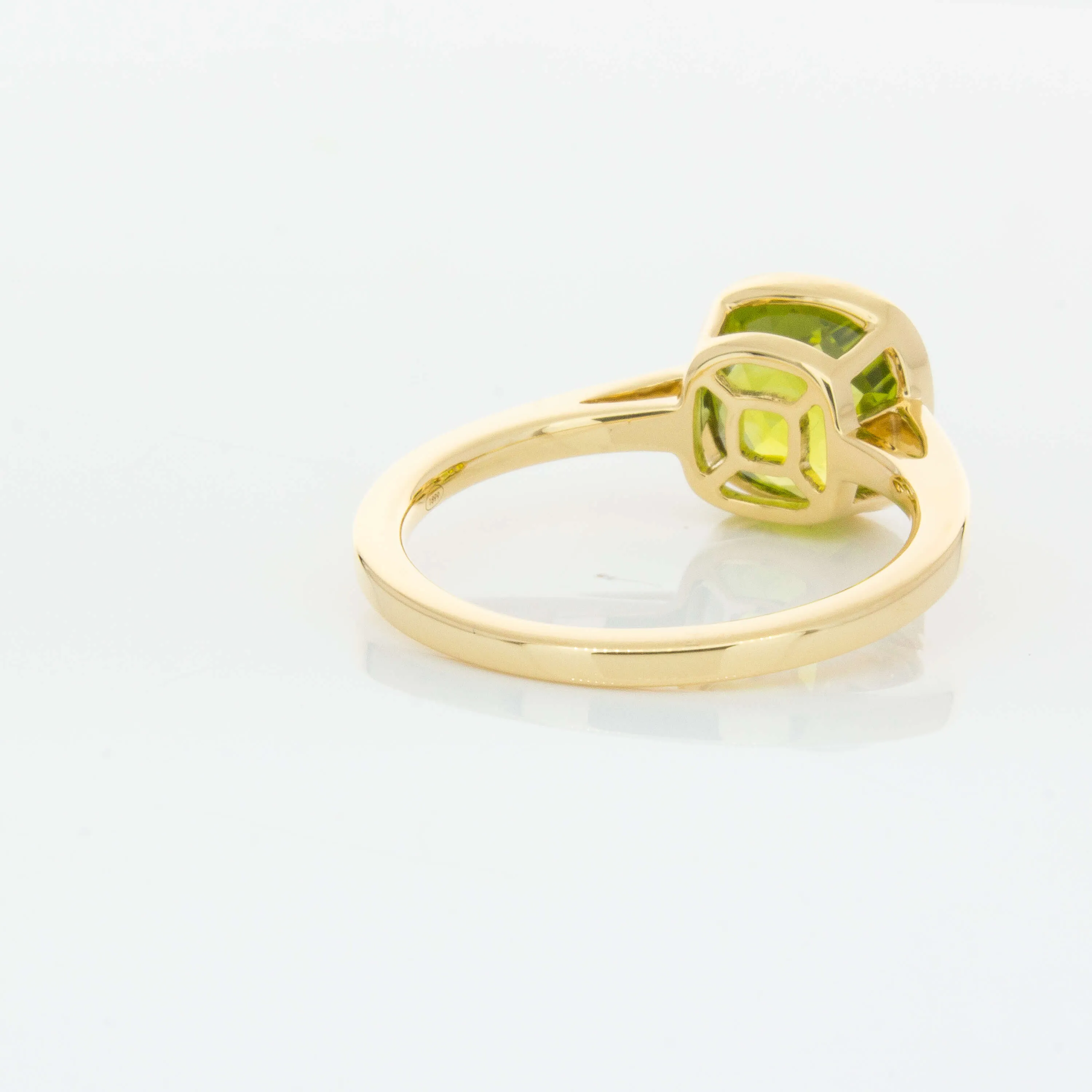 18ct Yellow Gold Peridot Ring