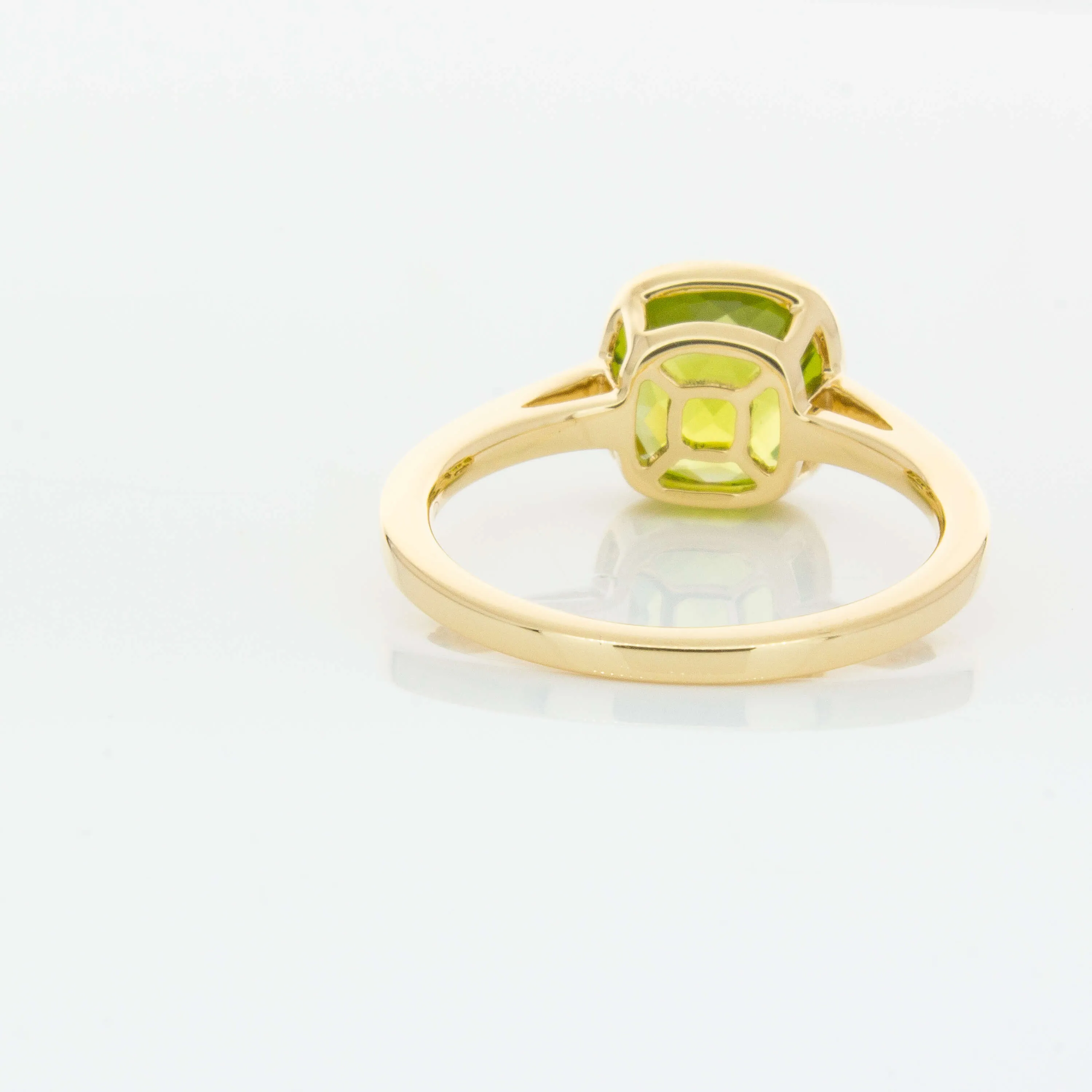 18ct Yellow Gold Peridot Ring