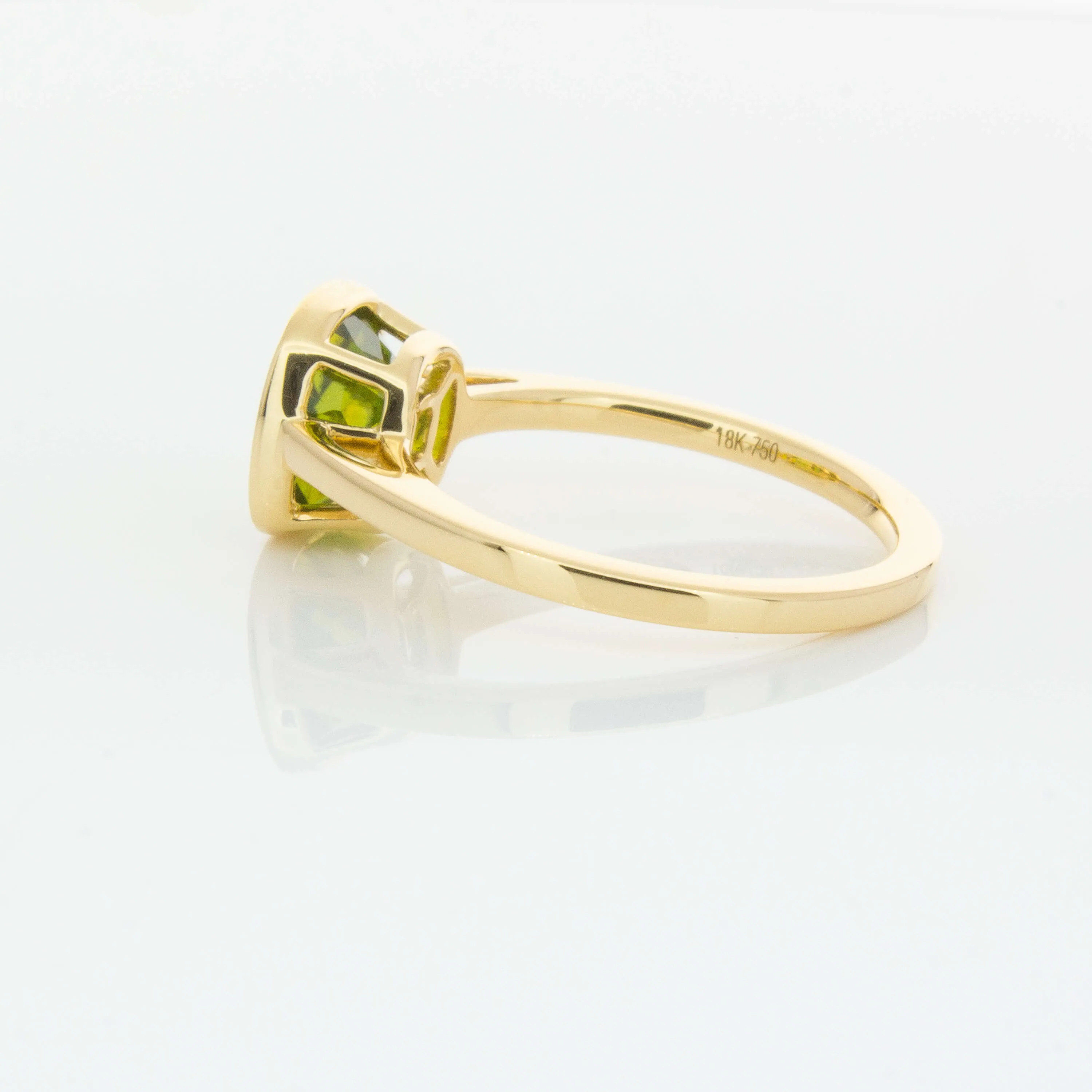 18ct Yellow Gold Peridot Ring