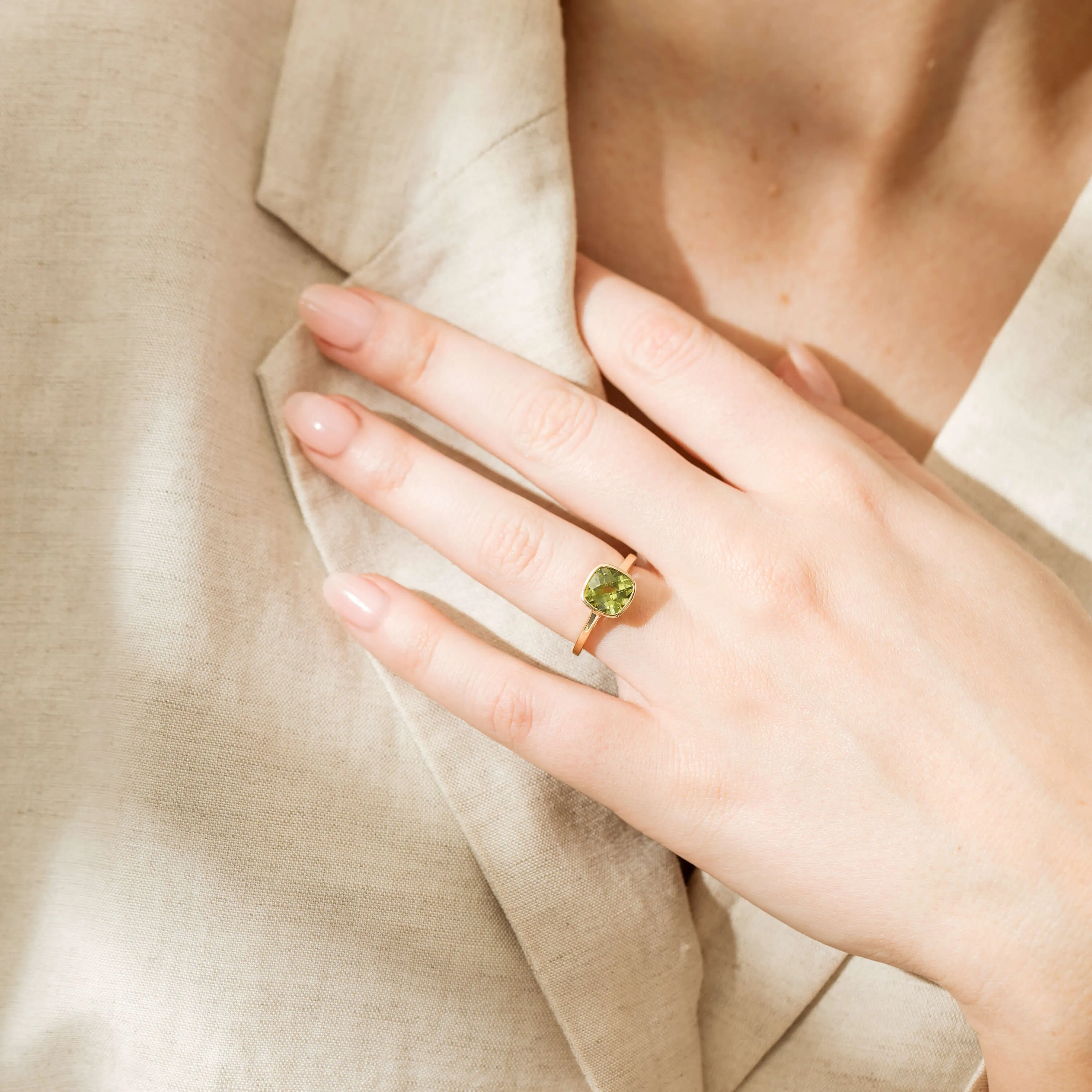18ct Yellow Gold Peridot Ring