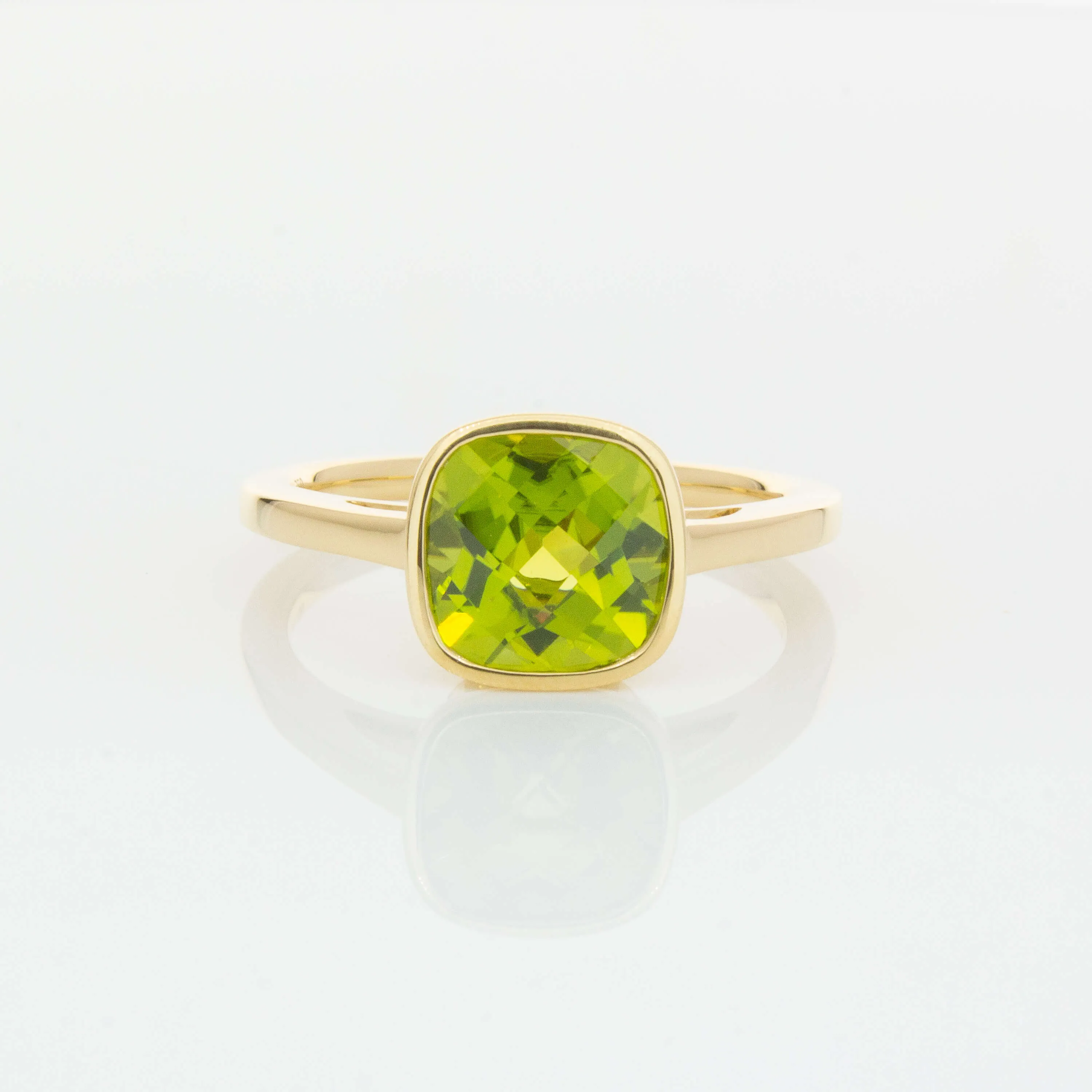 18ct Yellow Gold Peridot Ring