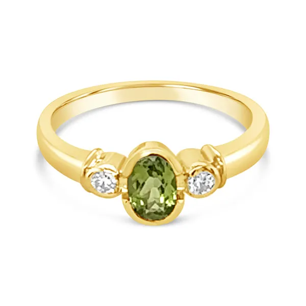 9ct Yellow Gold Peridot & Lab Grown Diamond Ring
