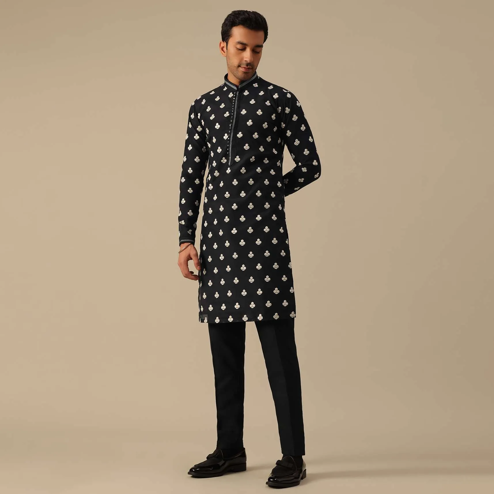 Black Kurta And Pant Set With Floral Motif Embellishments