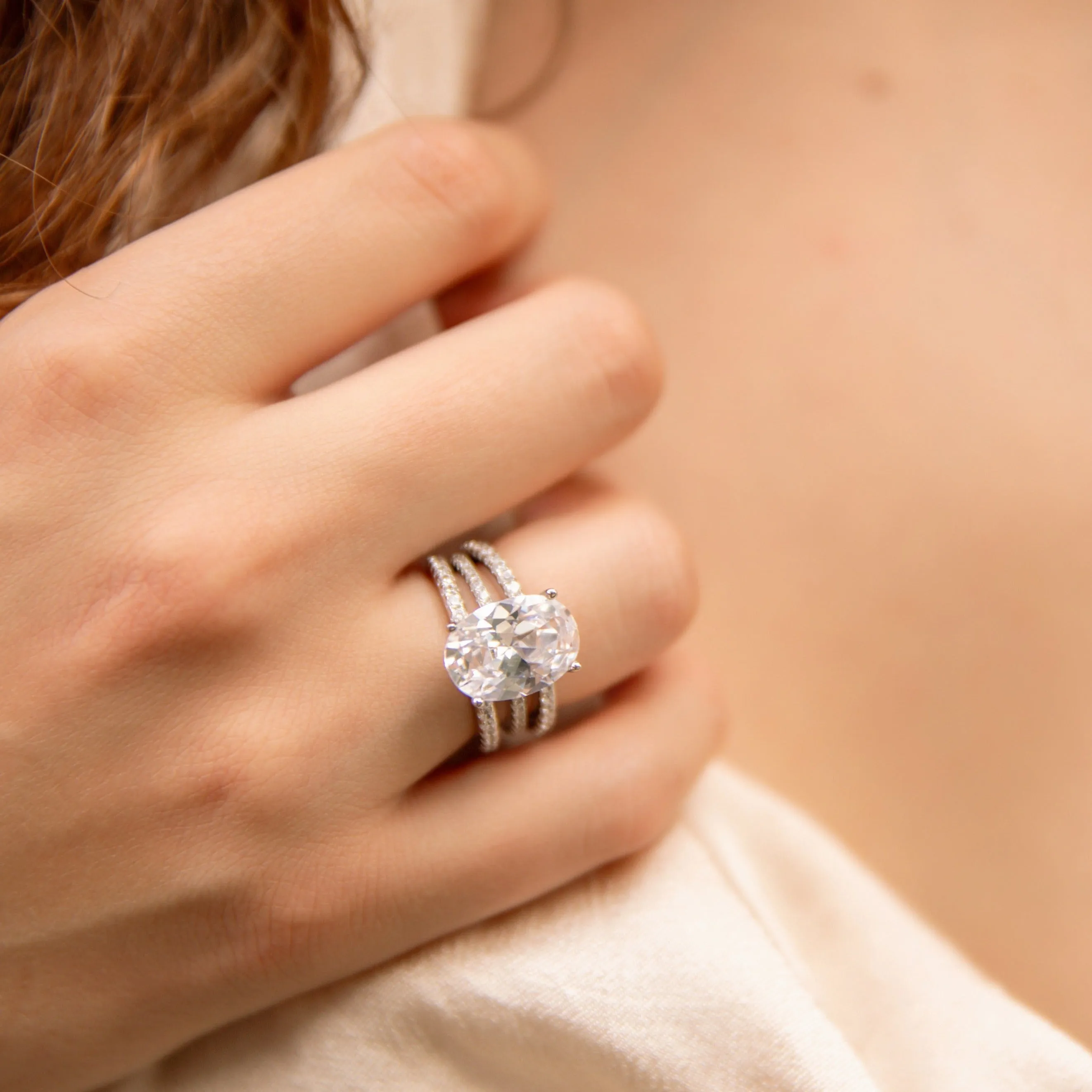 Dolly - 4 ct Oval