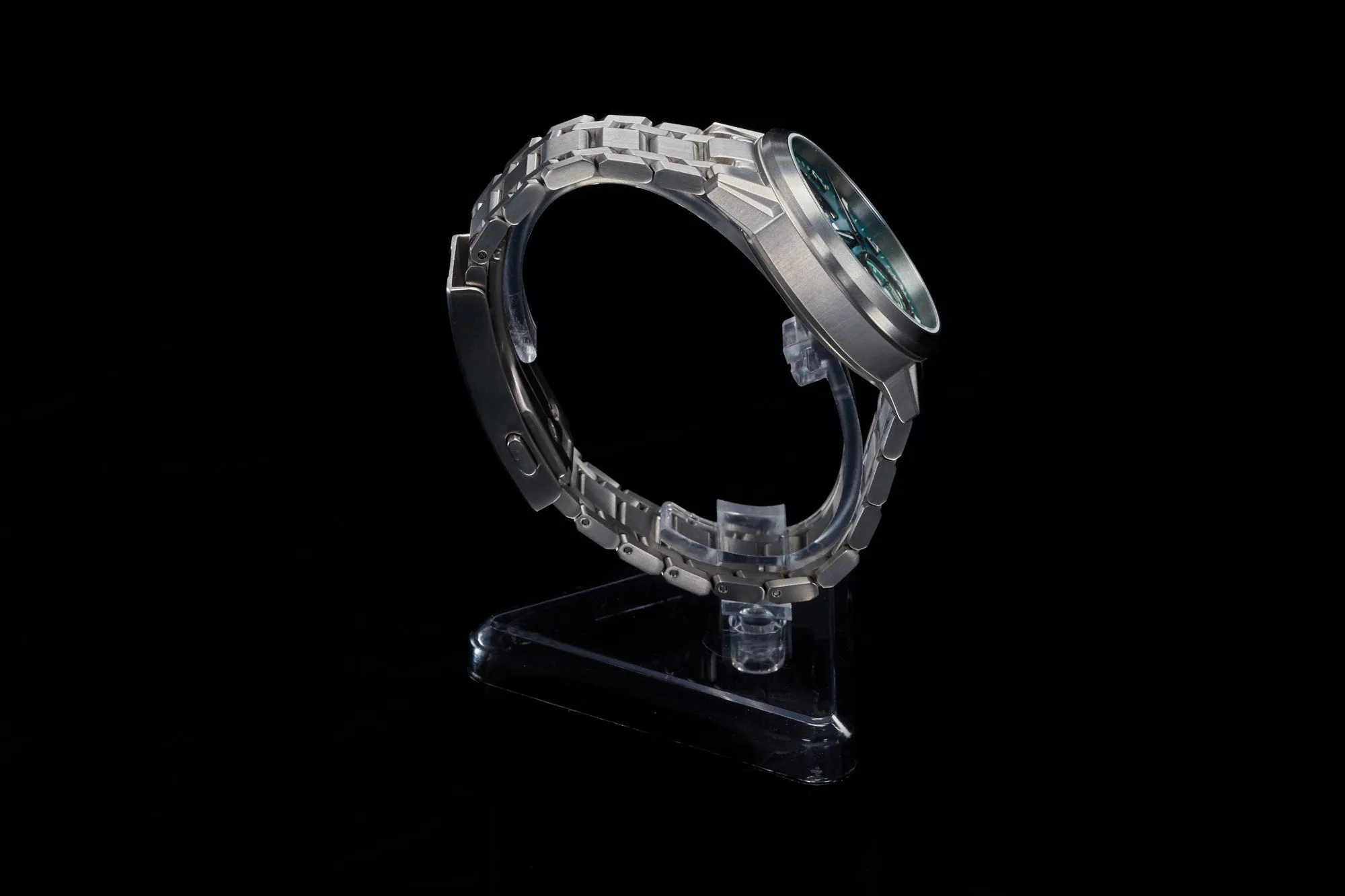 Mirage 8 Days Titanium 'Azure'