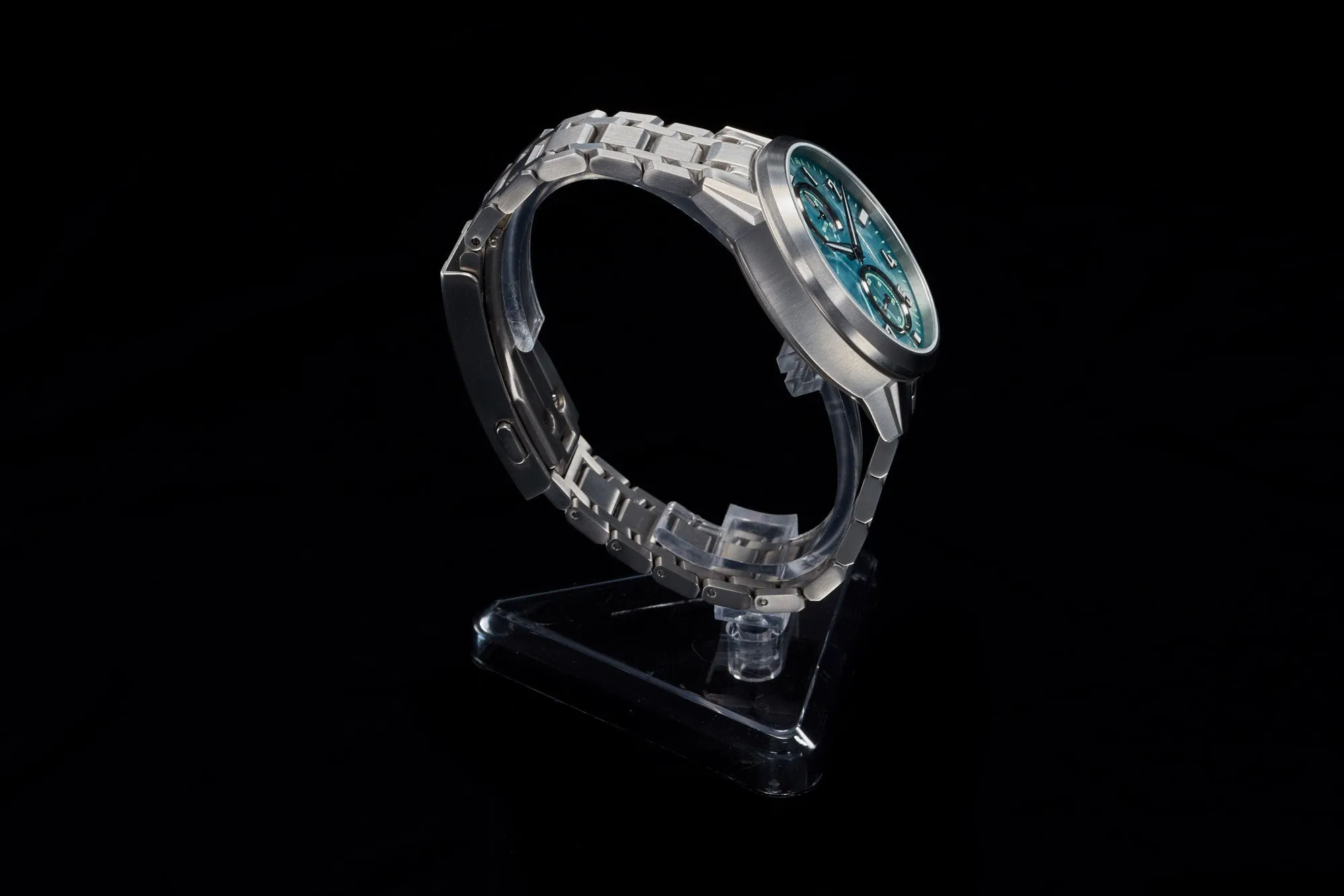 Mirage 8 Days Titanium 'Azure'