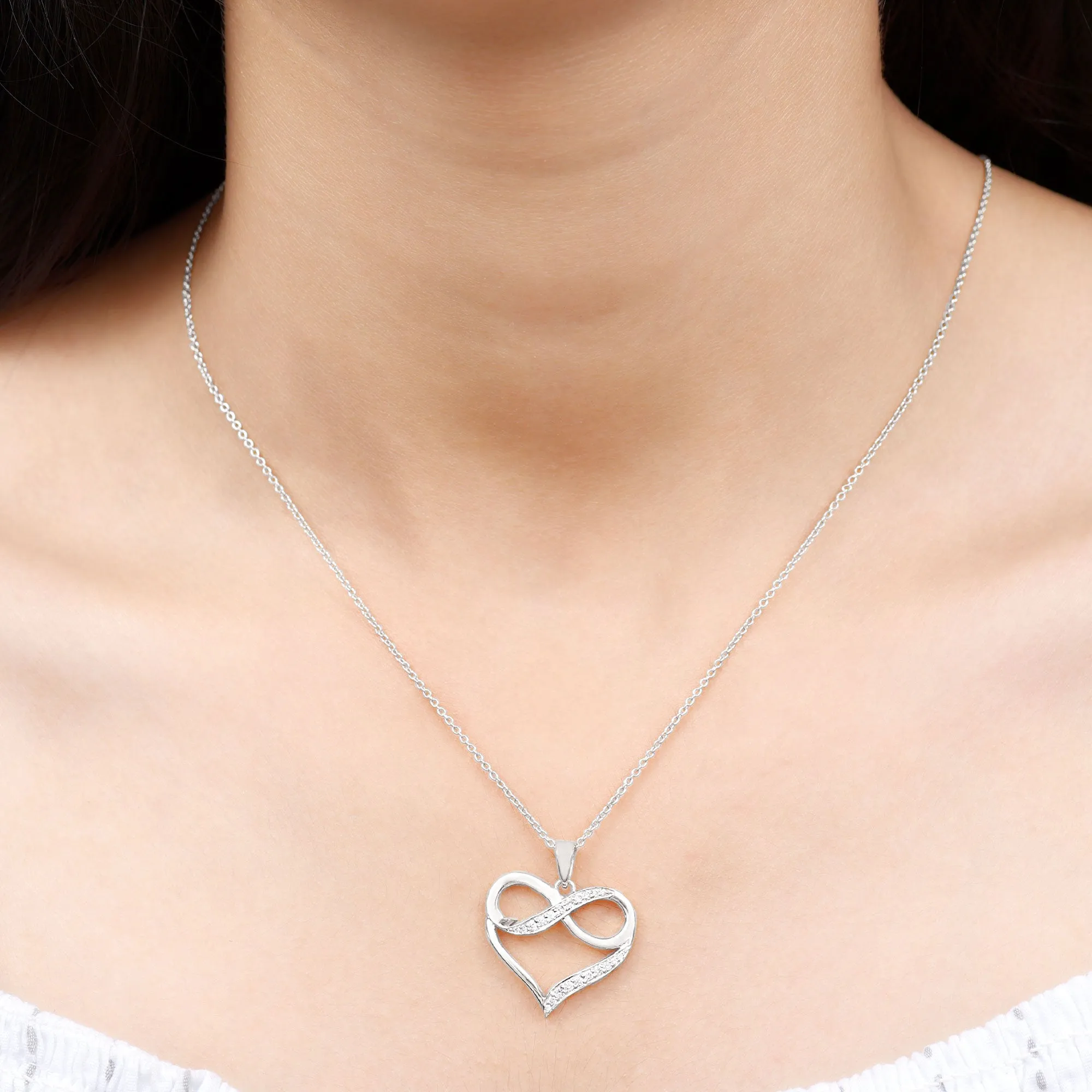 Moissanite Infinity Heart Pendant Necklace in Silver