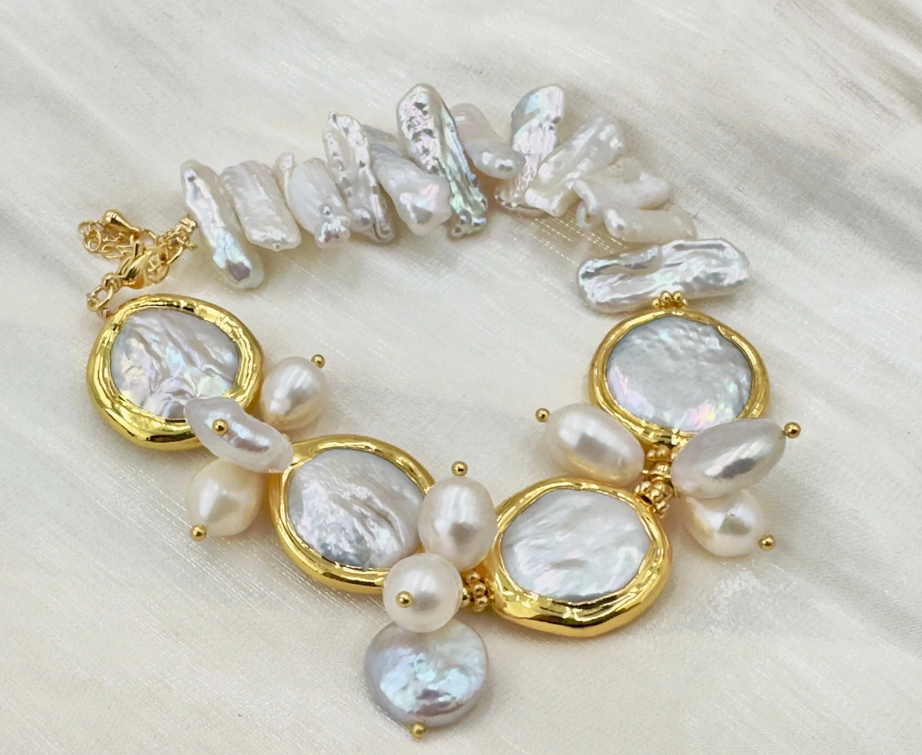 Natural Freshwater Pearl Bracelet