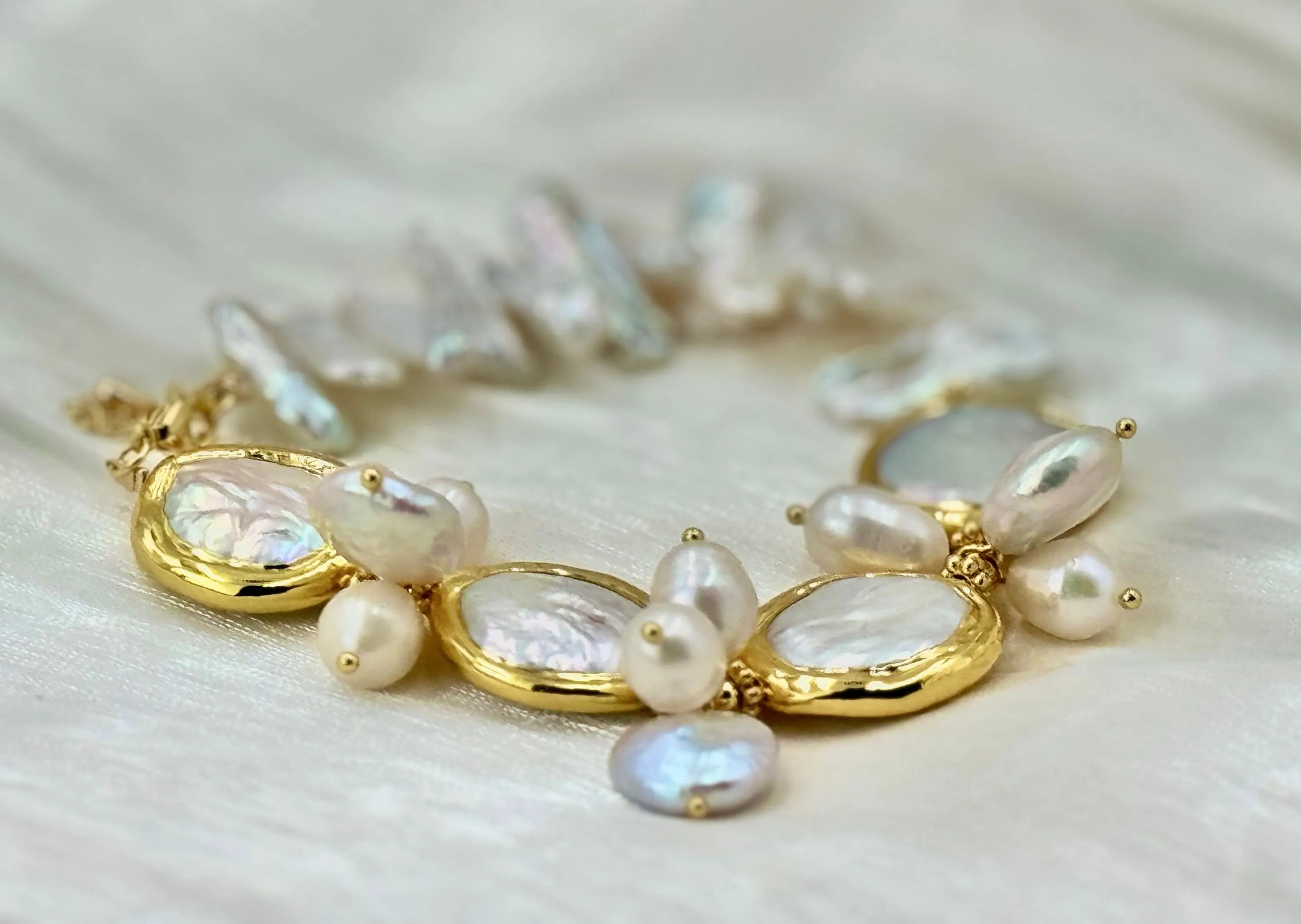 Natural Freshwater Pearl Bracelet