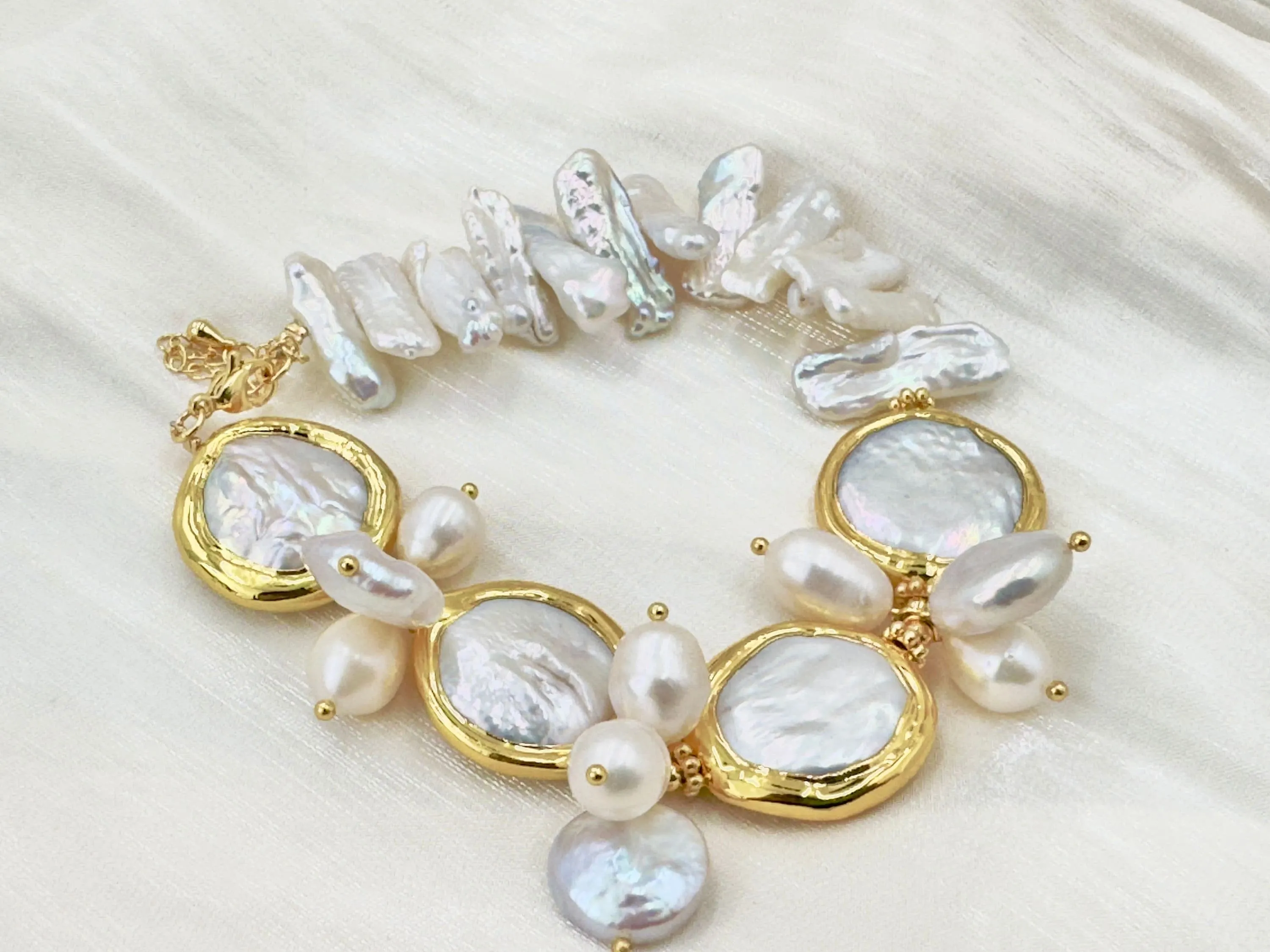 Natural Freshwater Pearl Bracelet