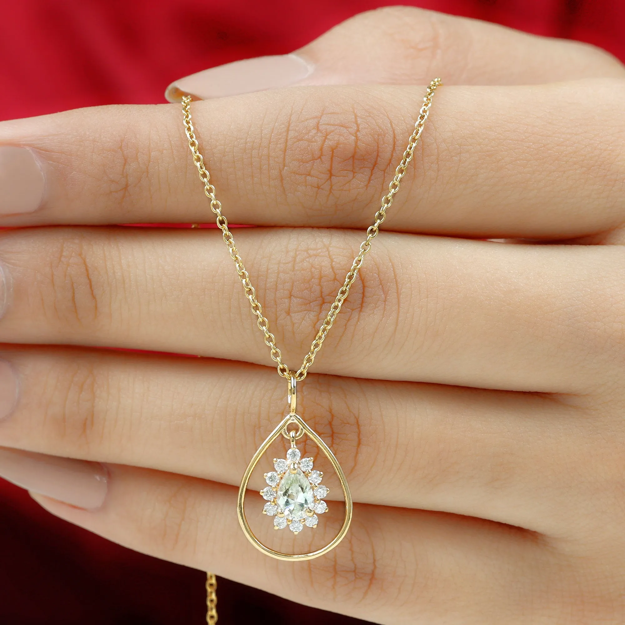 Pear Shape Lab Grown Diamond Teardrop Pendant Necklace