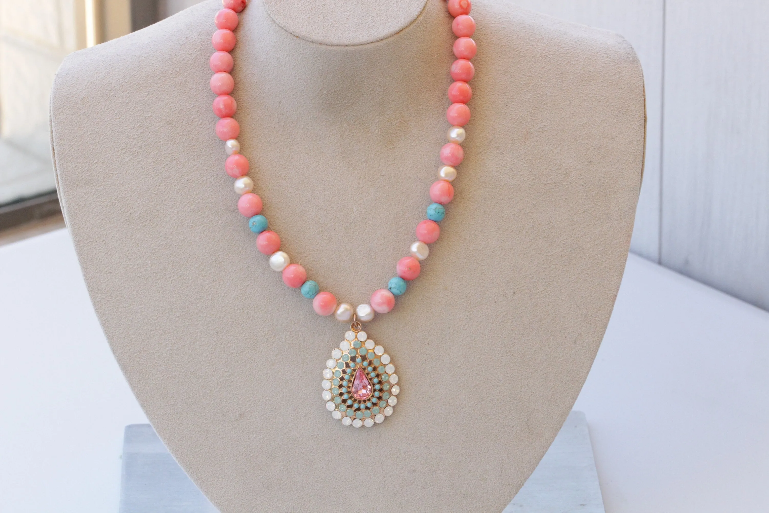 PINK CORAL NECKLACE