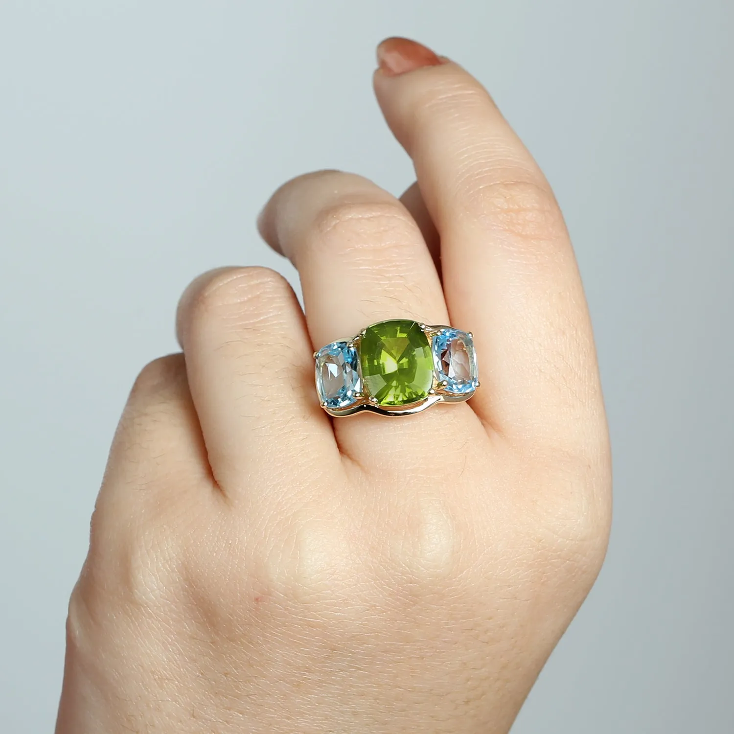 Prong Set Peridot & Blue Topaz Three Stone Beautiful Ring In 18k Yellow Gold