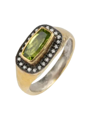 Round Peridot & Diamond Ring