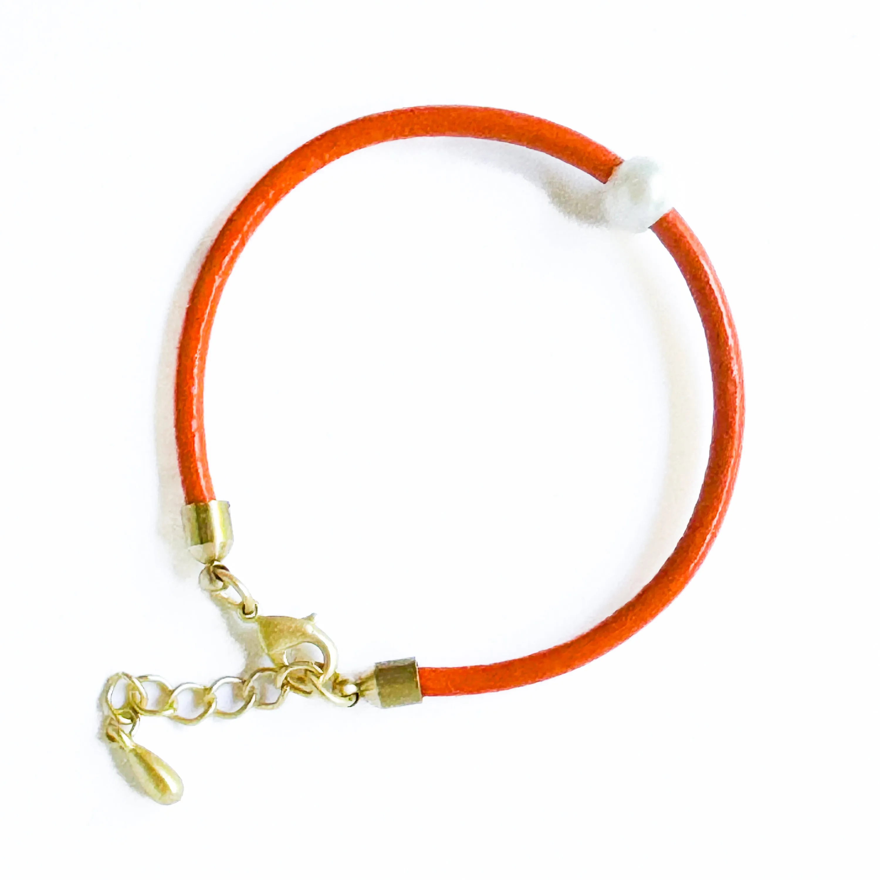 Thin Adjustable Leather and Pearl Bracelet